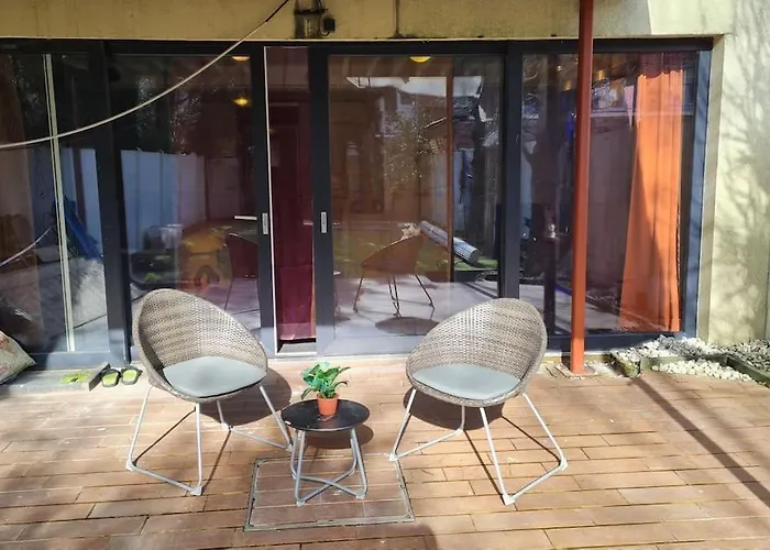 Lux & Cozy Apt + Garden +Jaccuzi